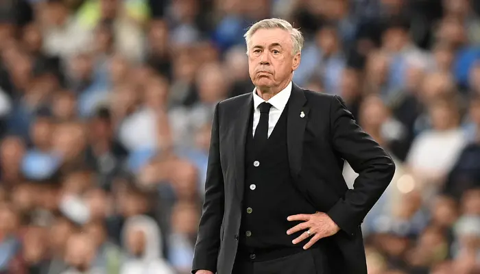 Carlo Ancelotti không ăn mừng sau bàn thắng của Joselu