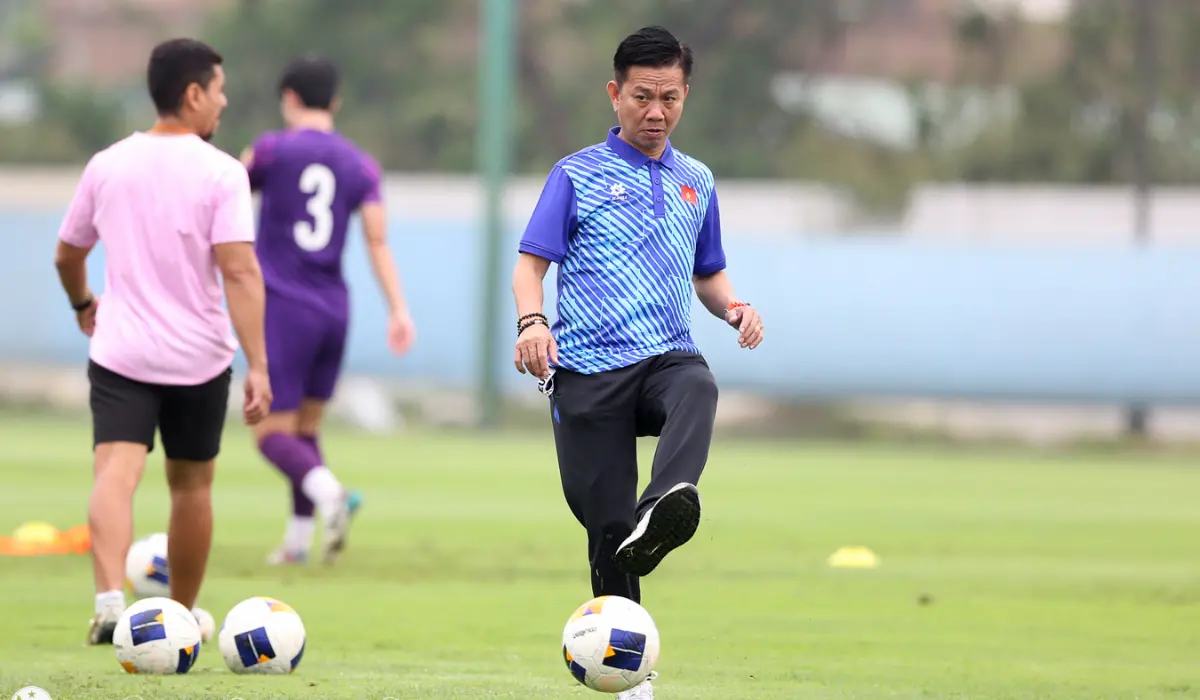 HLV Hoàng Anh Tuấn ra 'thiết quân luật' ở U23 Việt Nam