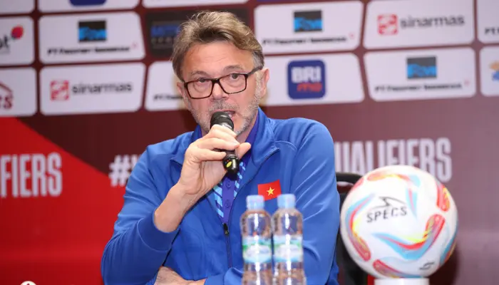 HLV philippe Troussier trả lời phỏng vấn