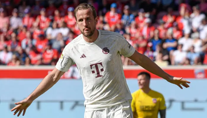 Harry Kane khai thông thế bế tắc cho Bayern Munich