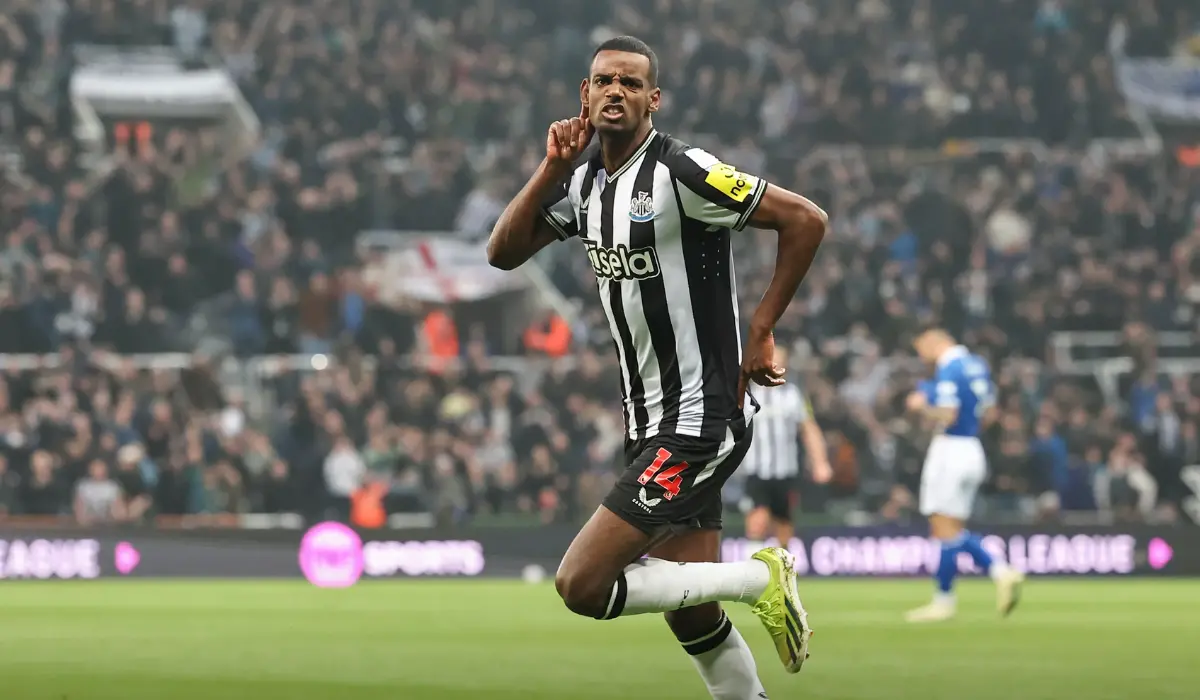 Isak là chân sút chủ lực của Newcastle mùa giải vừa qua.