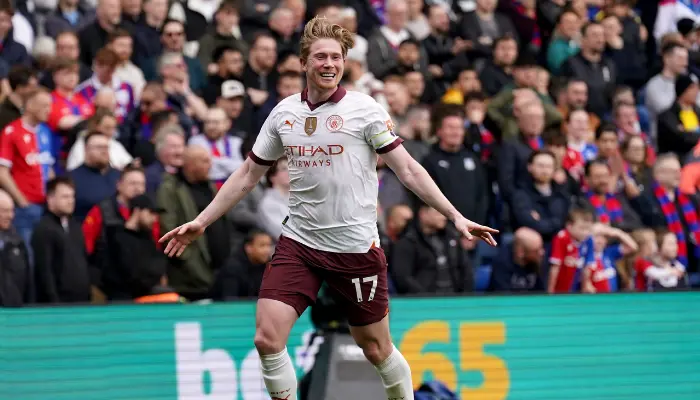 Kevin de Bruyne tỏa sáng với 2 bàn thắng và 1 kiến tạo