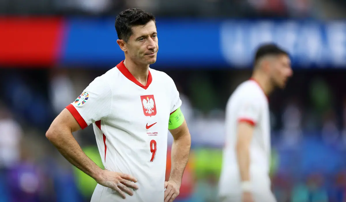 Lewandowski và Ba Lan để thua 1-3 trước ĐT Áo