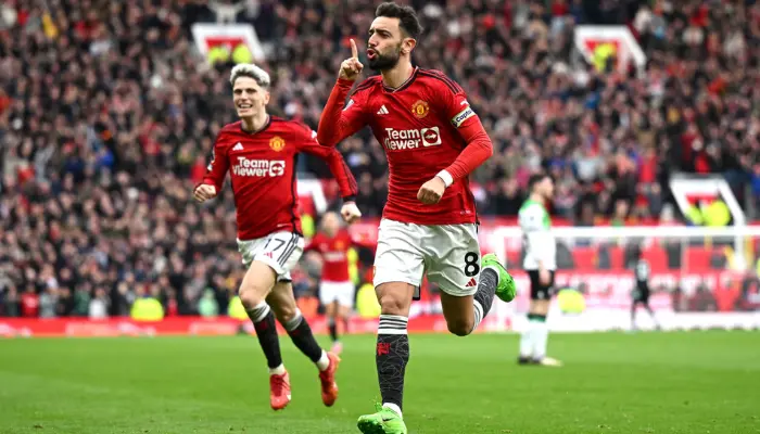 Man Utd cầm hòa Liverpool 2-2 ngay tại Old Trafford