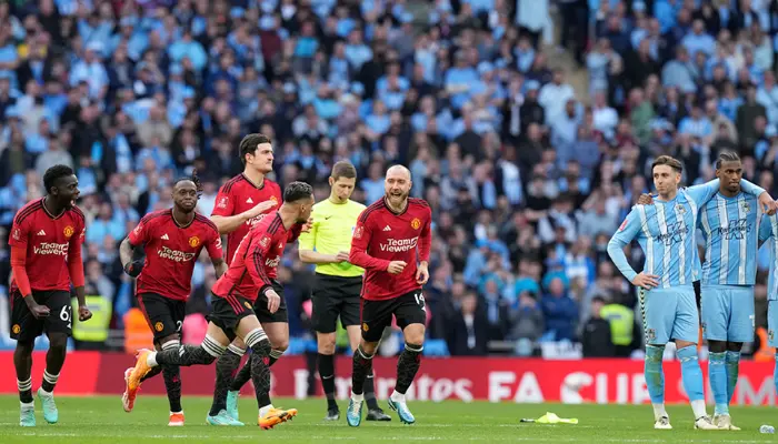 Man Utd đánh bại Coventry để tiến vào chung kết FA Cup