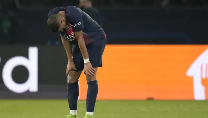 Mbappe bị CĐV sân nhà la ó trong trận đấu cuối cùng tại <a href=