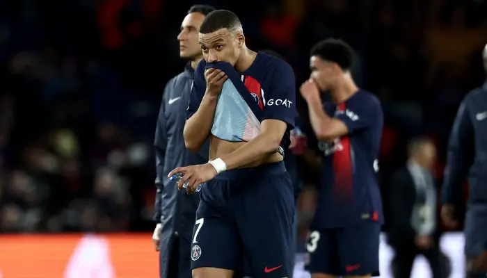 Mbappe tạo ra những thống kê đáng thất vọng trước Barcelona