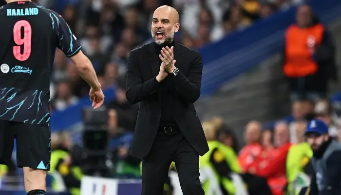 Pep Guardiola muốn các cầu thủ thi đấu có tổ chức hơn