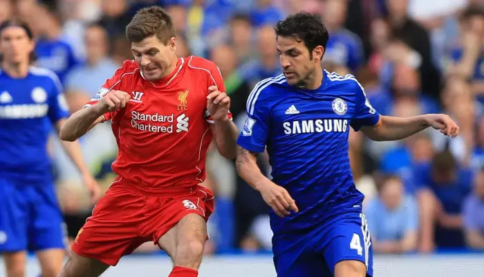 Steven Gerrard là cầu thủ khó chịu nhất mà Cesc Fabregas từng đối đầu