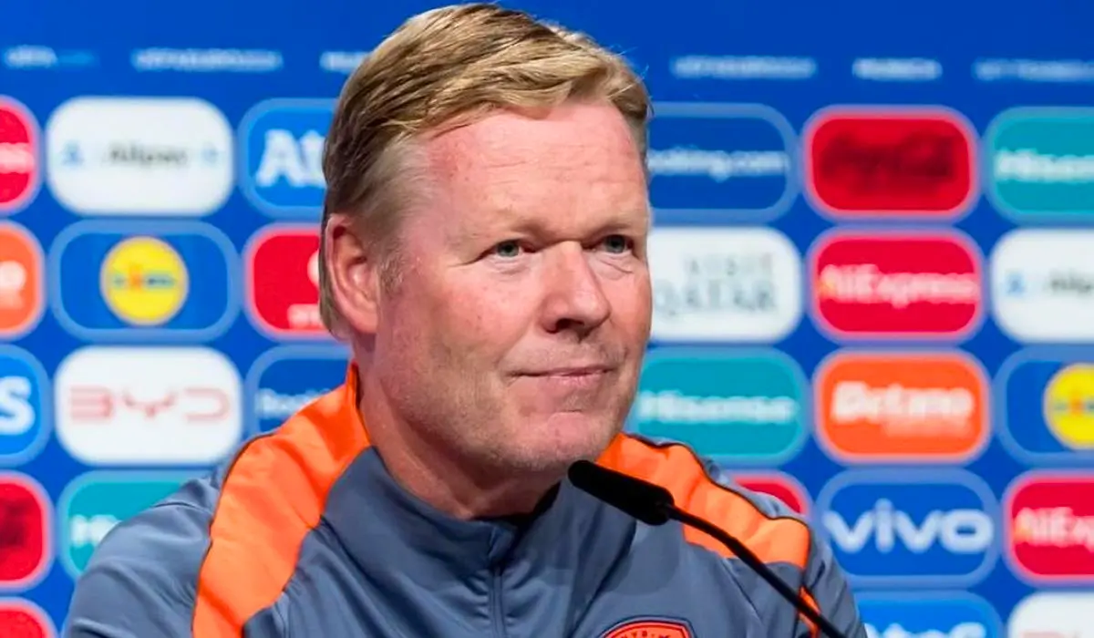 HLV Ronald Koeman phát biểu.