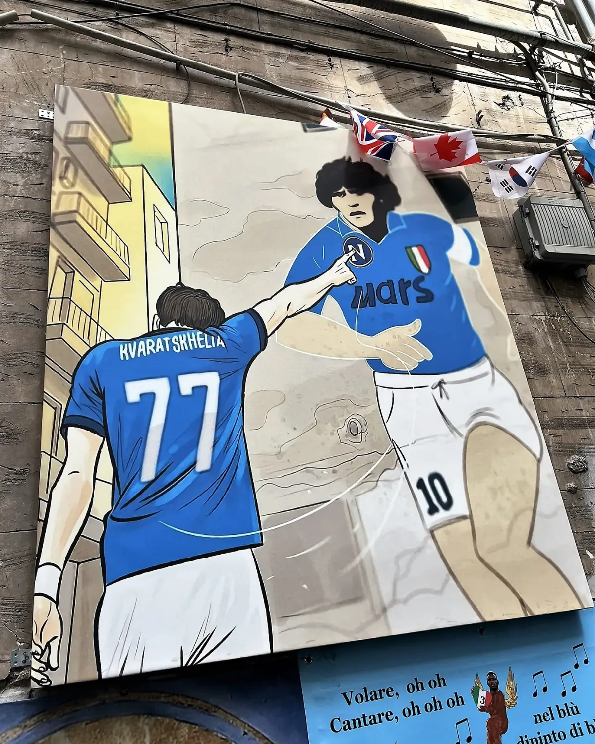 Ở Napoli, mọi người đều xem Kvaratskhlia là 1 Maradona mới.