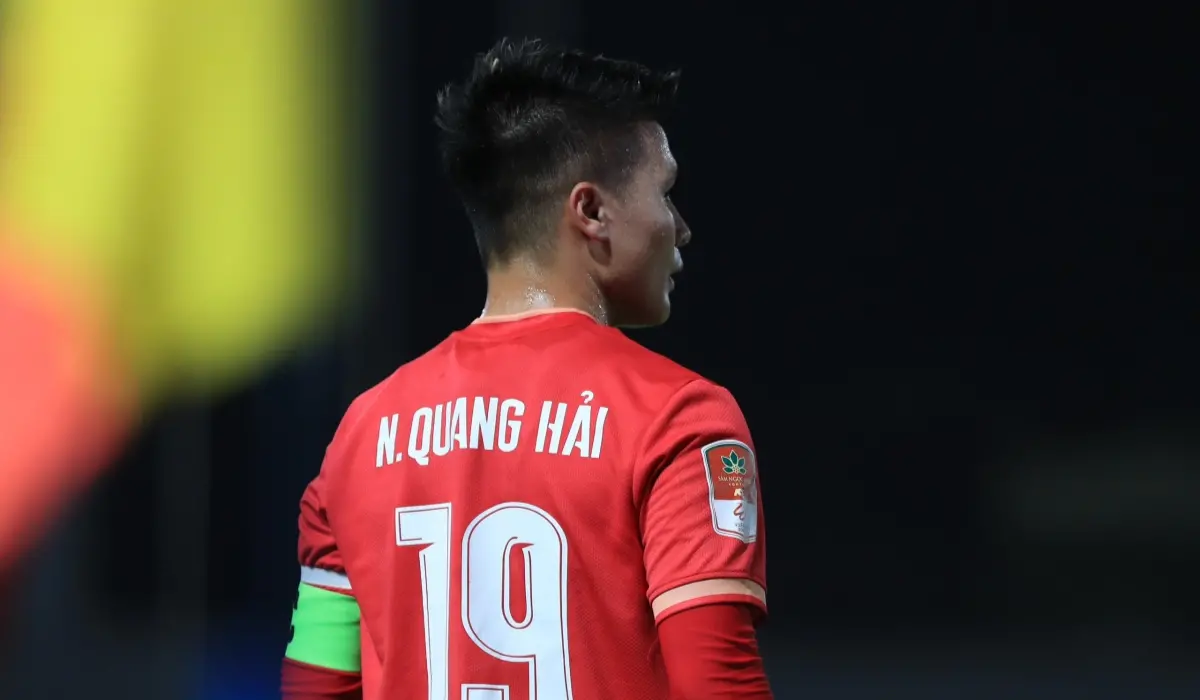 Từ chối gia hạn hợp đồng với CAHN FC, Quang Hải quyết tâm xuất ngoại lần 2?