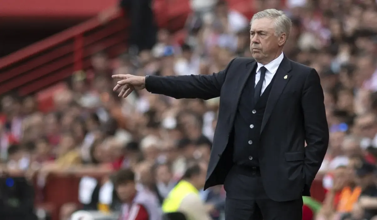 HLV Ancelotti đối mặt với bài toán khó trên hàng công của Real Madrid.