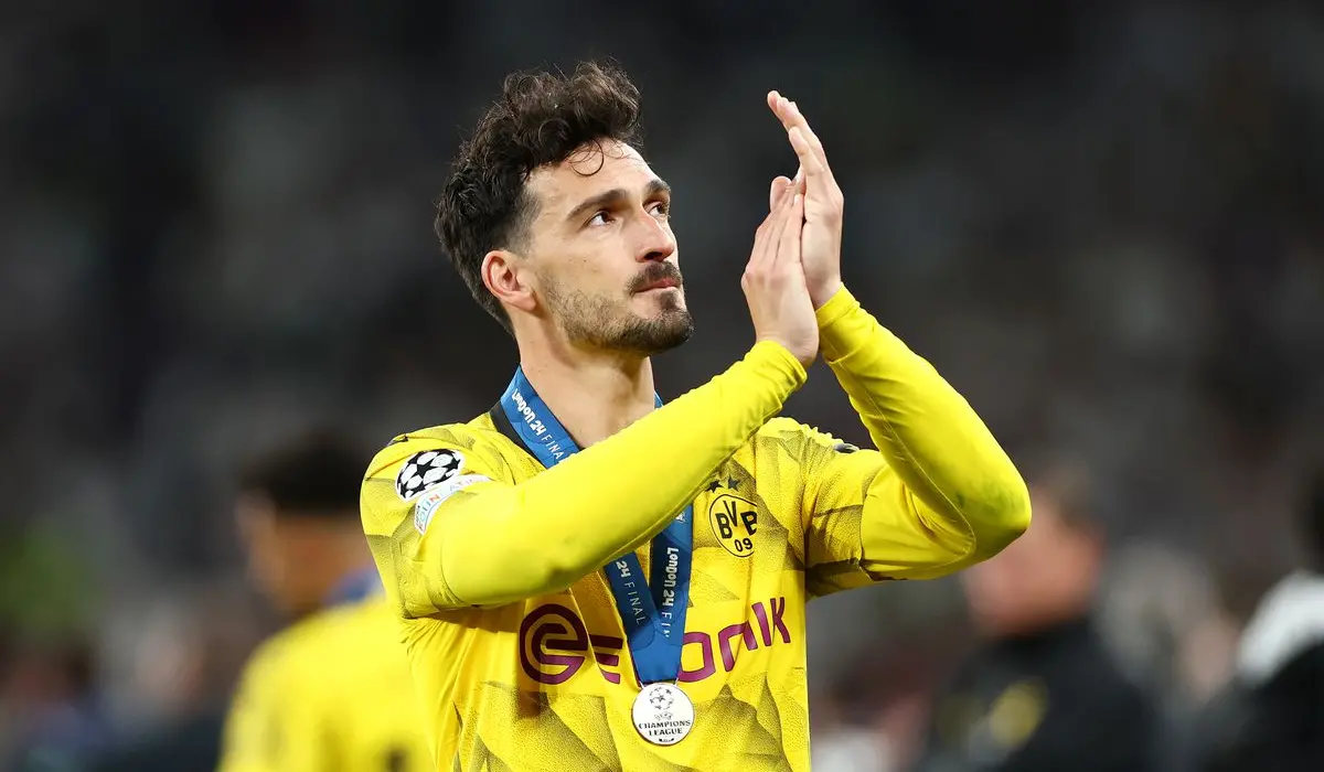 Real Madrid tham gia cuộc đua chiêu mộ Hummels.