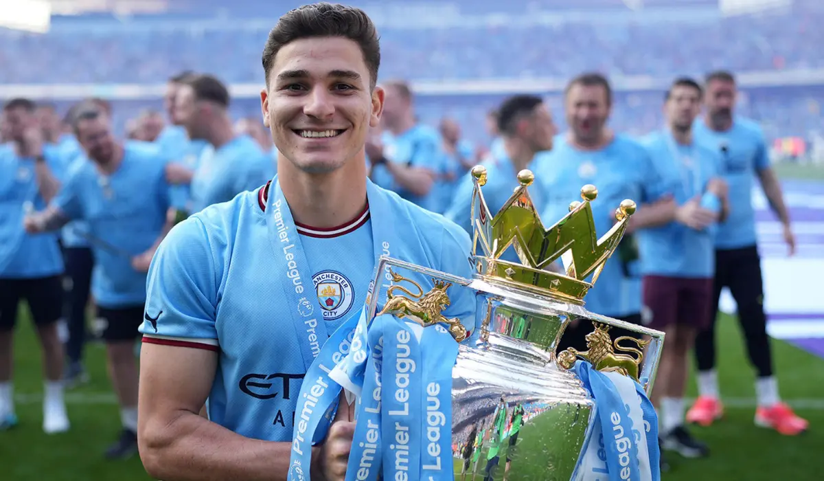 Hai ông lớn Premier League thèm khát 'siêu dự bị' của Man City