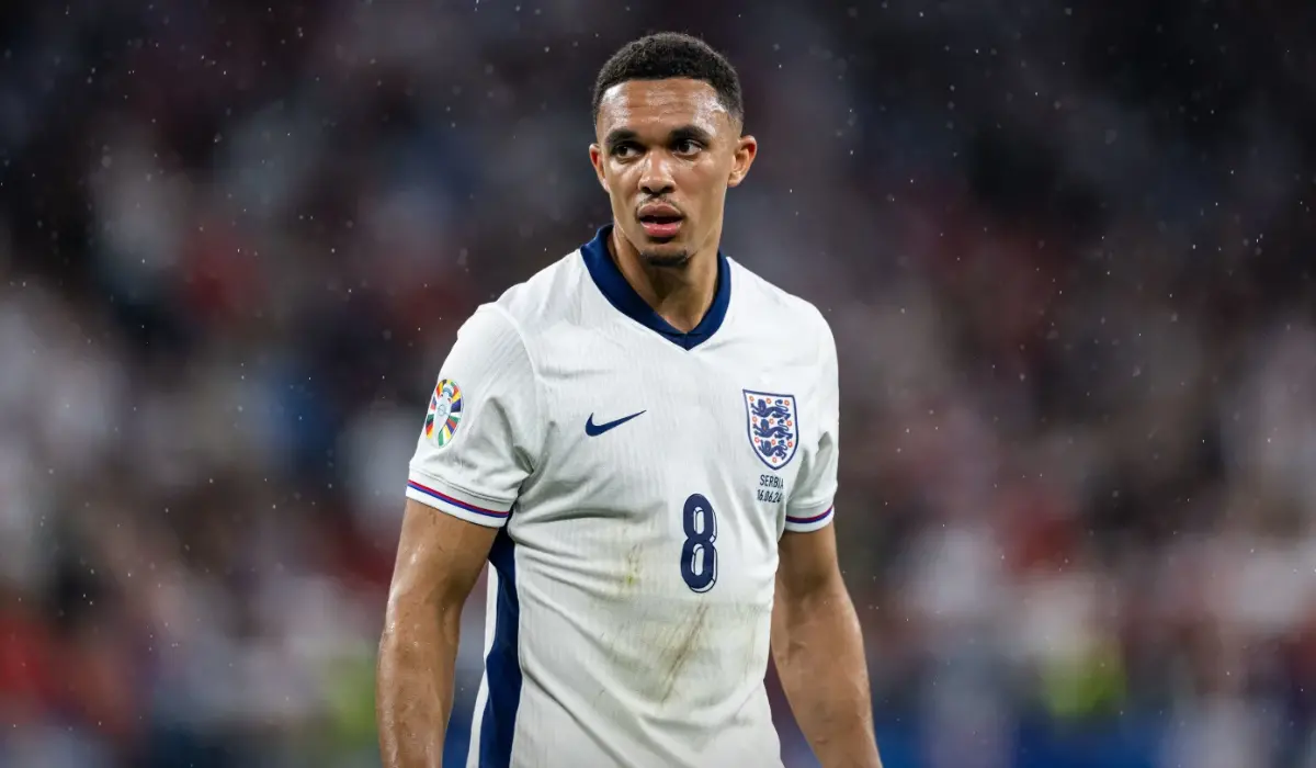 Trent Alexander-Arnold hứng chịu chỉ trích sau trận mở màn tại Euro 2024