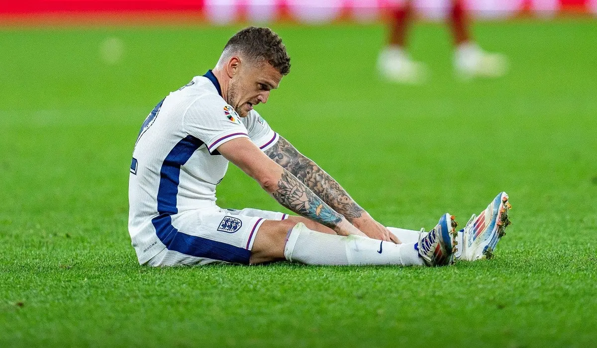 Trippier bỏ ngỏ khả năng ra sân trước Slovakia