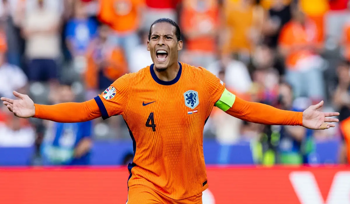 Van Dijk bị chỉ trích sau màn trình diễn với ĐT Áo.