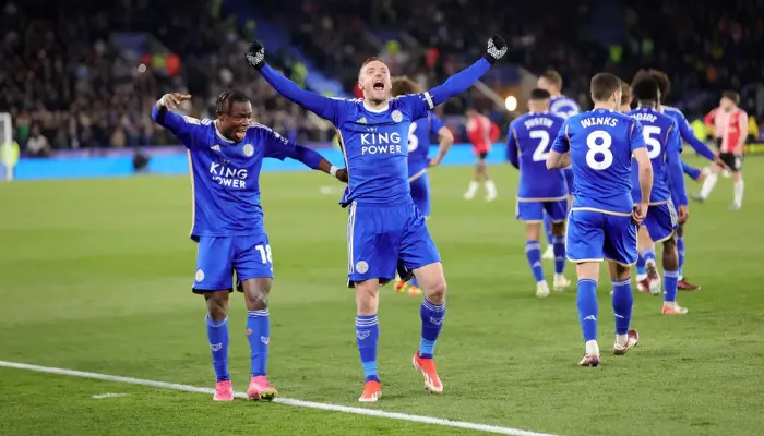 Vardy góp công lớn giúp Leicester trở lại Premier League chỉ sau một mùa giải xuống hạng