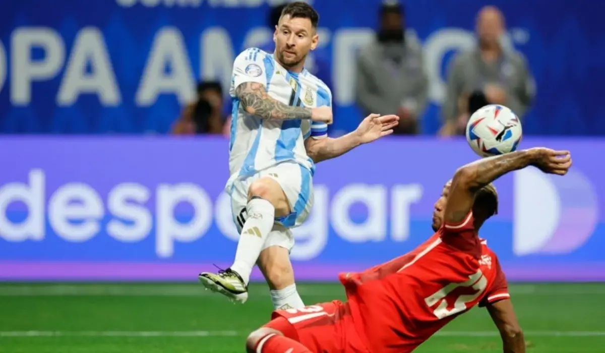 Messi bỏ lỡ cơ hội