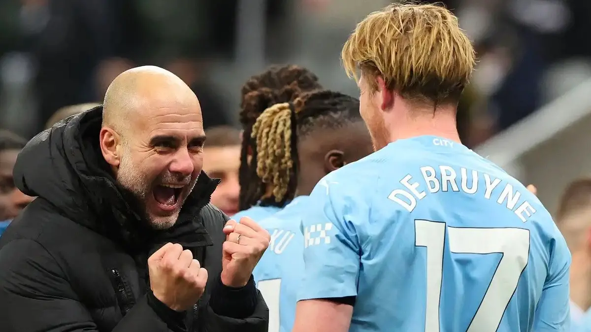 'Kevin de Bruyne thực sự là một huyền thoại' - Pep Guardiola