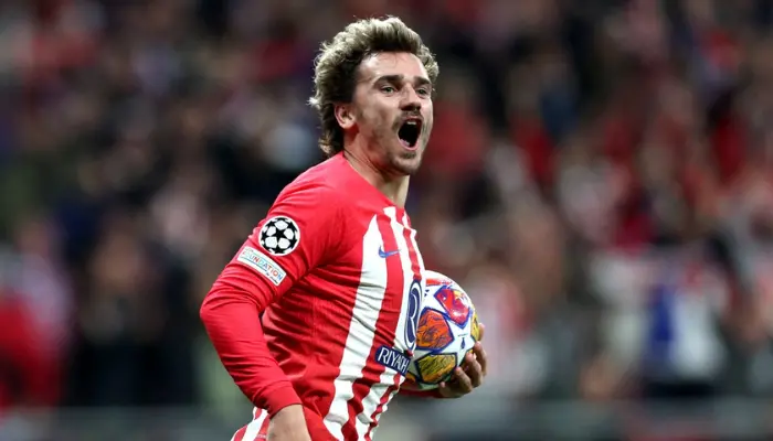 Griezmann rút ngắn tỷ số, níu kéo hy vọng cho Atletico.