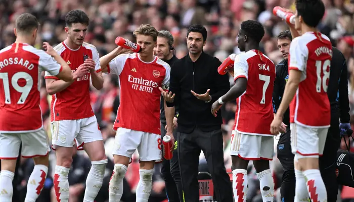 Arteta và các học trò Arsenal