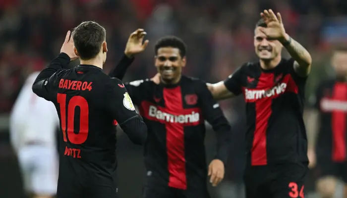 Bayer Leverkusen ăn mừng