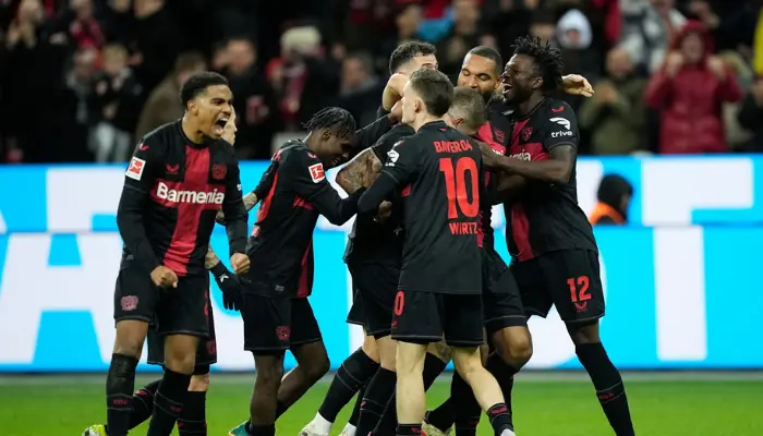 Bayer Leverkusen ăn mừng