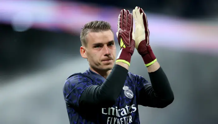 Real Madrid sắp hoàn tất gia hạn với Lunin đến 2028.