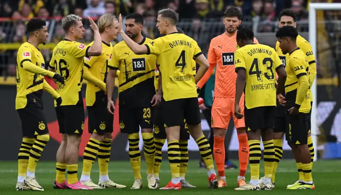 Dortmund ở UCL và Bundesliga là 2 bộ mặt hoàn toàn trái ngược nhau.