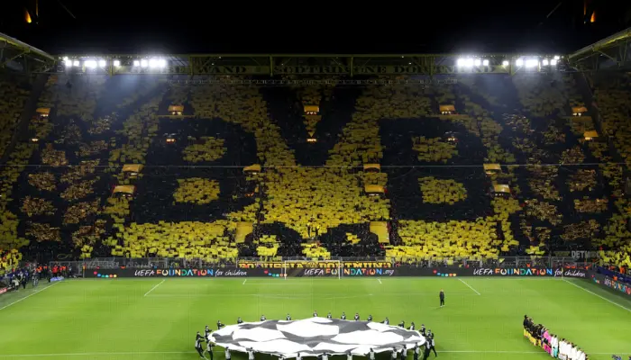 Bức tường vàng của Dortmund