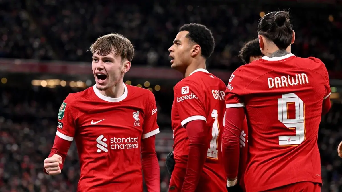 Các cầu thủ Liverpool ăn mừng