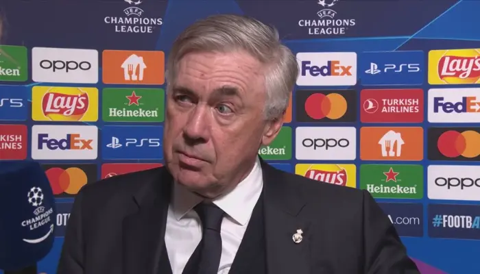 HLV Ancelotti thừa nhận hôm nay là màn trình diễn xuất sắc nhất của Lunin mà ông từng thấy.