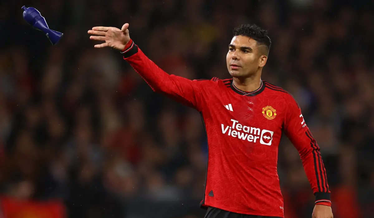 Casemiro tiết lộ 'mắc bệnh lạ' khi MU để Liverpool và Arsenal vượt mặt