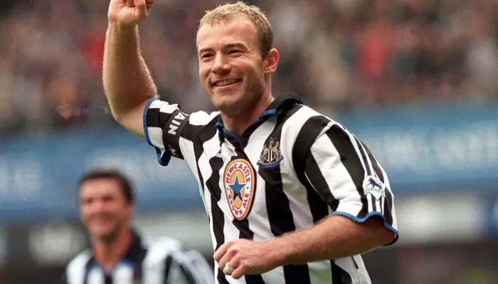 cầu thủ mang áo số 9 Alan Shearer (Newcastle United)