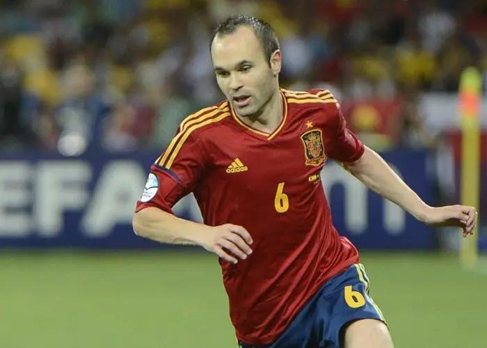 tiền vệ Andres Iniesta