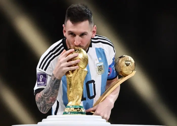 cầu thủ vĩ đại nhất thế giới hiện nay Lionel Messi