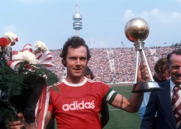 hậu vệ hay nhất thế giới Franz Beckenbauer