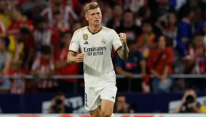 toni kroos ăn mừng