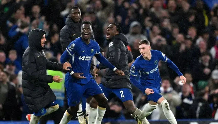 Man United bị Chelsea đánh bại dù đã dẫn trước đến phút 90+10.