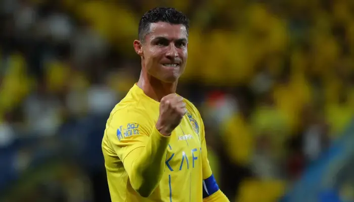 Ronaldo đứng trước cơ hội trở thành Vua phá lưới ở 4 giải VĐQG.