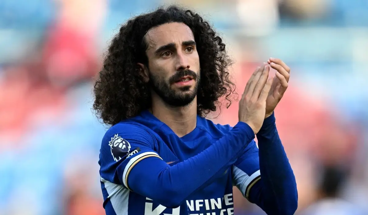 Cucurella chính thức lên tiếng về tương lai tại Chelsea