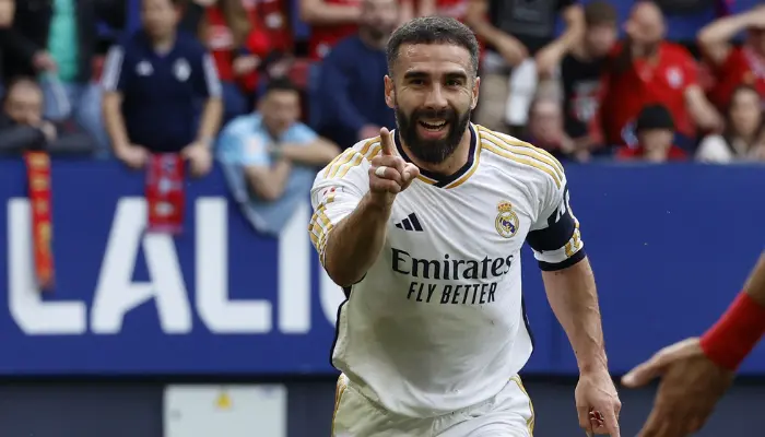 Dani Carvajal giúp Real Madrid khép lại hiệp 1 với lợi thế dẫn bàn.