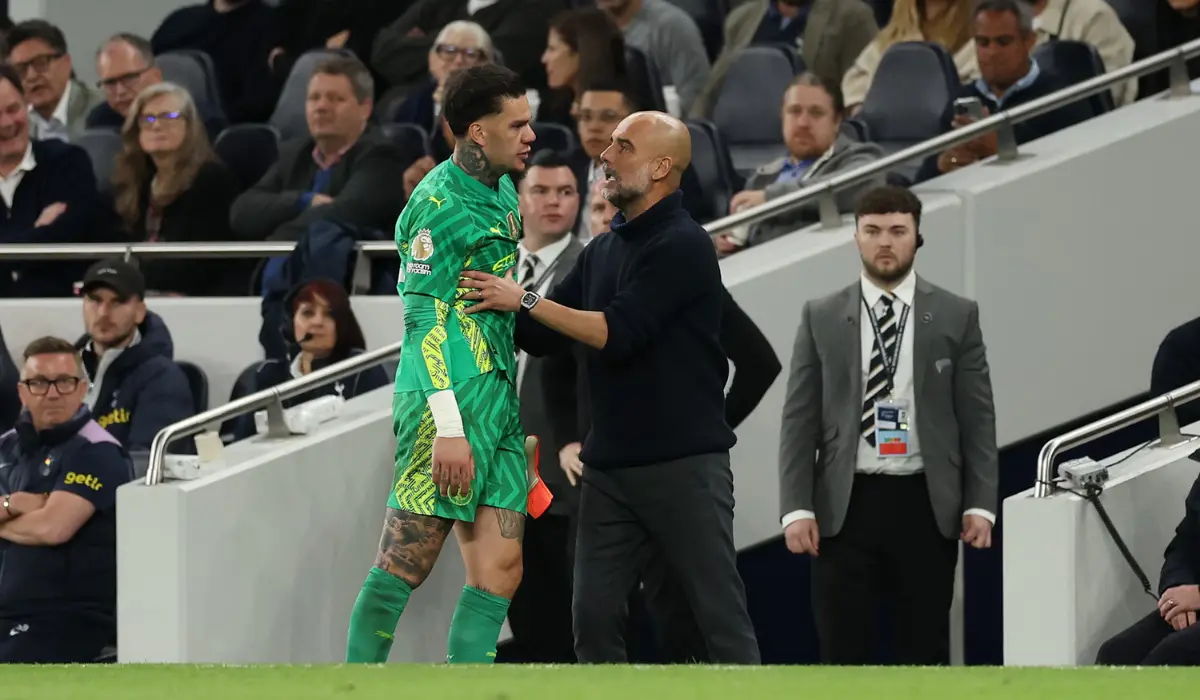 CĐV Man City chỉ trích Pep vì 'đối xử tàn nhẫn' với Ederson