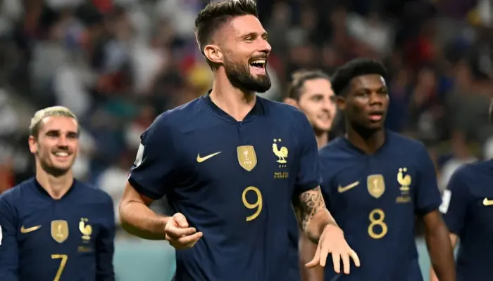 Giroud tuyển Pháp