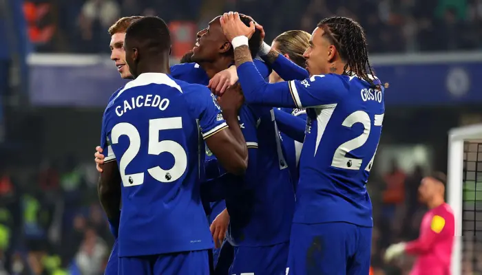 Gusto và tập thể Chelsea