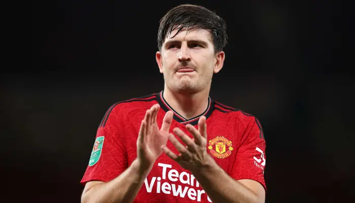 Harry Maguire vỗ tay