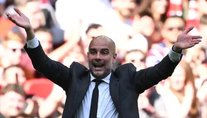 huấn luyện viên xuất sắc nhất thế giới Pep Guardiola