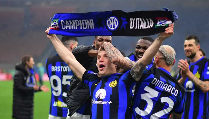 Inter Milan chính thức đăng quang chức vô địch Serie A lần thứ 20 trong lịch sử CLB.